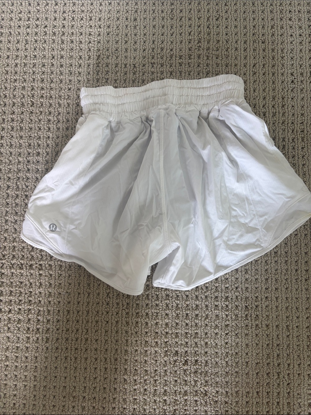 Lululemon Hotty Hot 4” Shorts - Lightweight Performance - Picture 3 of 3